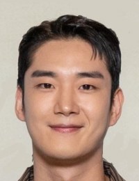 Фото актера Чхве Ун Мён