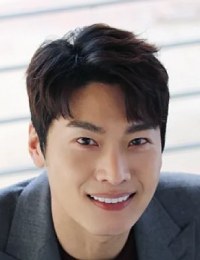 Фото актера Ли Инь Хён