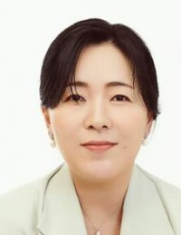 Фото актера Ён Бо Ра