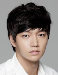 Фото актера Пэк Чоль Мин