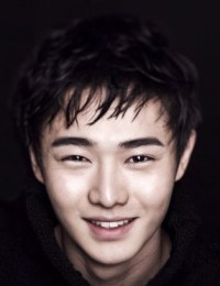 Фото актера Шин Ун Хо