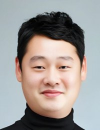 Фото актера И Ю Джун