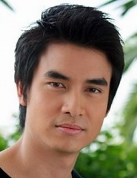 Фото актера Яй Сира Патрат