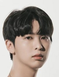 Фото актера Тэ Ун