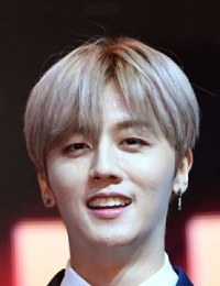 Фото актера Ким Ён Бин