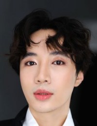 Фото актера Интанонт