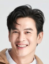 Фото актера Крит Шахкрит Ямнам