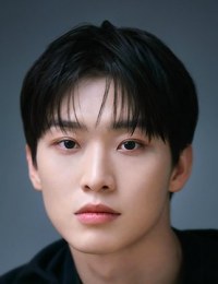 Фото актера Ли Сан Хон
