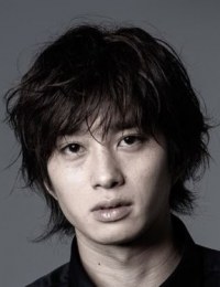 Фото актера Тадзима Рё