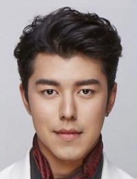 Фото актера Найн Напхат Сиансомборн