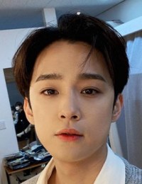 Фото актера Ли Джэ Джин