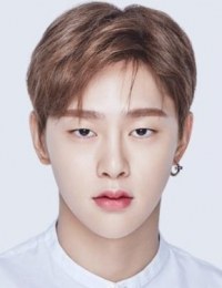 Фото актера Квон Хён Бин