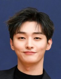 Фото актера Юн Джи Сун