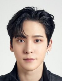 Фото актера Юн Хо