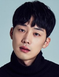 Фото актера Ли Га Соп