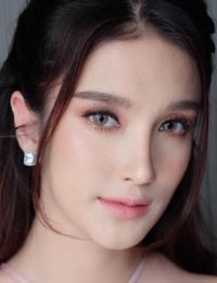 Фото актера Ноэи Папада Клинсуман