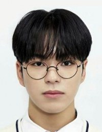 Фото актера Юн Дже Хёк