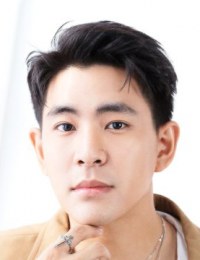 Фото актера Биг Натасчай Чарасмас