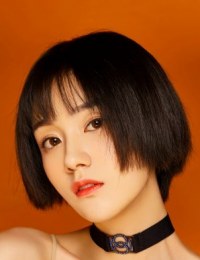 Фото актера Эсфер Чен