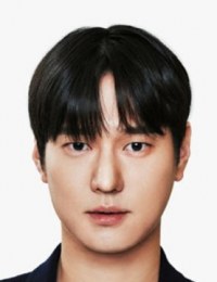 Фото актера Го Кён Пё