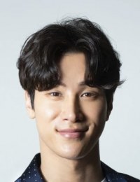 Фото актера И Си Кан