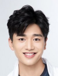 Фото актера И Да Цян