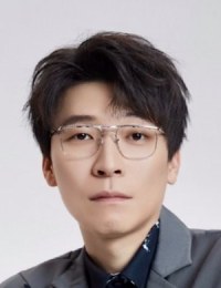 Фото актера Эссэй Ван