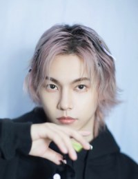 Фото актера Чжоу Жуэй