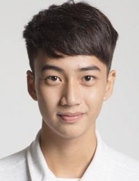 Фото актера Брайт Наттапат Джирапаватсит