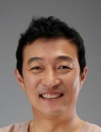 Фото актера Ли Джэ Рён