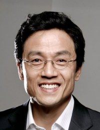 Фото актера Пак Джи Иль