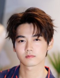 Фото актера Флук Пусит Диттаписит