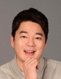 Фото актера Мун Джи Юн