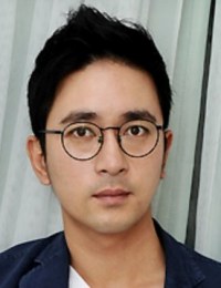 Фото актера Ли Джу Сок