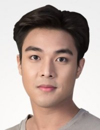 Фото актера Парит Тимтхонг