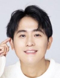 Фото актера Дин Хэ