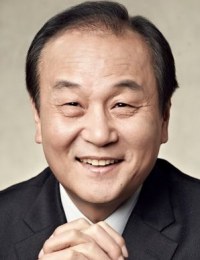 Фото актера Ли Ки Ёль