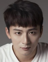 Фото актера Хэ Ци Вэй