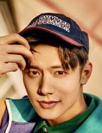 Фото актера Ли Син
