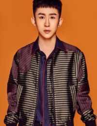 Фото актера Эман Цан