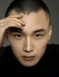 Фото актера Ян Бо