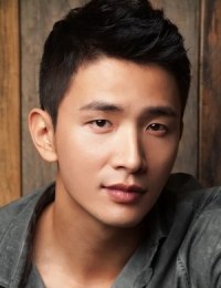 Фото актера Ли Ён Джу
