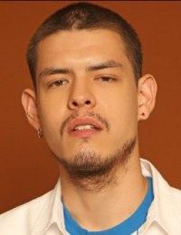 Фото актера Ранг Апивит Рирддон