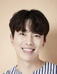 Фото актера Юн Хён Мин