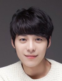 Фото актера Хан Ки Унг