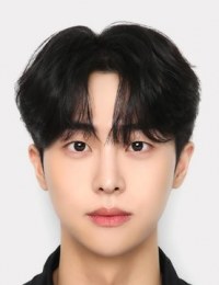 Фото актера Ким Му Чжун