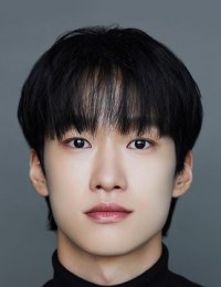 Фото актера Ли Сан Джун