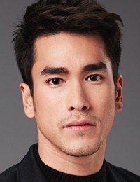 Фото актера Надеч Кугимия