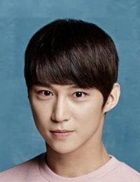 Фото актера Доуву