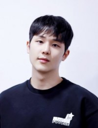 Фото актера Бэ Хён Чун